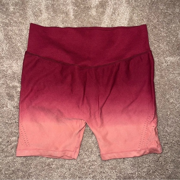 PINK Victoria’s Secret Ombré Perforated Bike Shorts Maroon and Pink Large - Picture 3 of 6